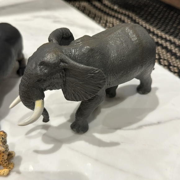 $13 with minimum $20 spend. Papo animals - Picture 3 of 4